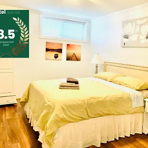 https://marys-cozy-room-near-yvr-ubc-downtown.vancouver-hotels-bc.net